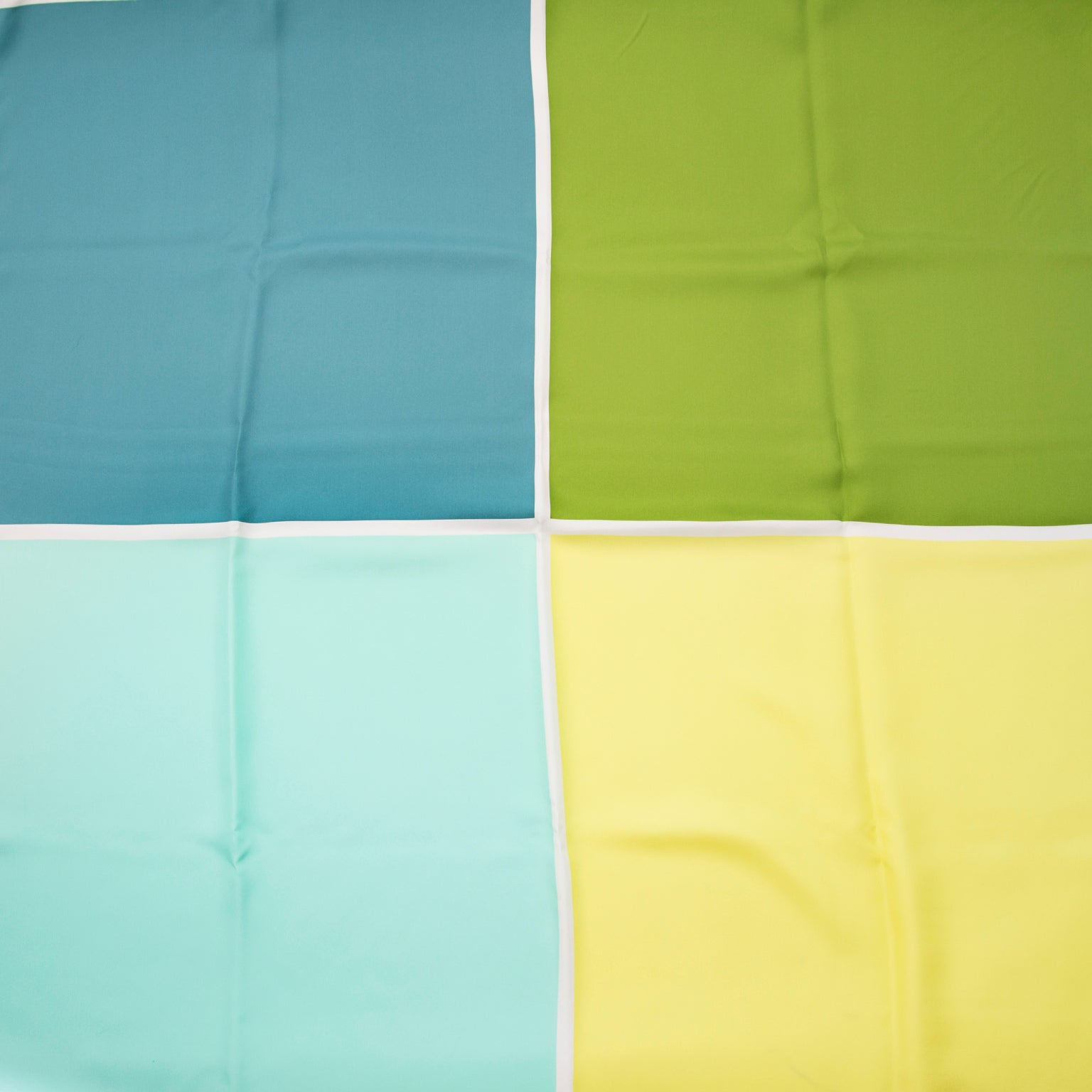 Acheter secure en ligne des Hermes occasion carre foulard en soie 100% authentique