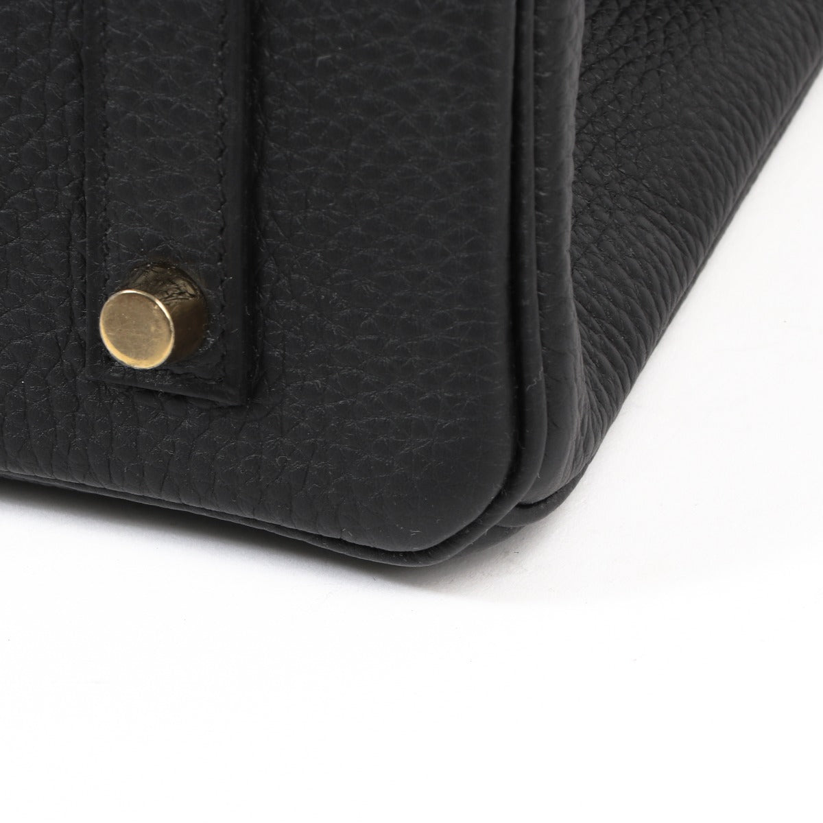 Buy authentic second hand luxury designer Hermes Birkin bag black togo on Labellov.com