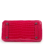 The bottom of the limited edition Hermès Birkin 25 Porosus Rose Mexico PHW bag