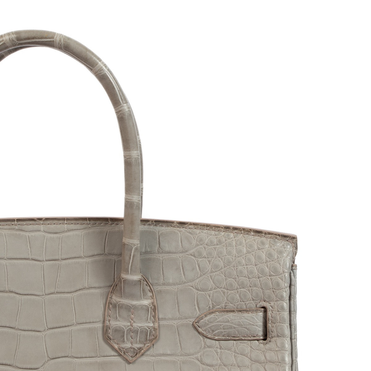 Shop safe online at Labellov at Labellov in Antwerp, Brussels and Knokke this 100% authentic second hand Hermès HSS Birkin 30 Gris Perle Alligator PBHW