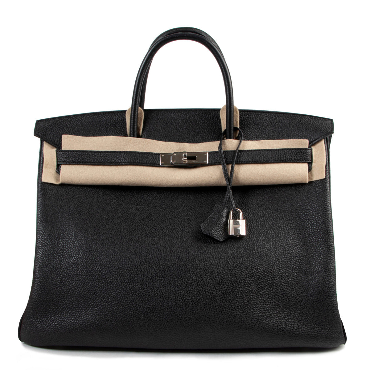Hermès Birkin 40 Togo PHW for the best price at Labellov secondhand designer bags and accessories.