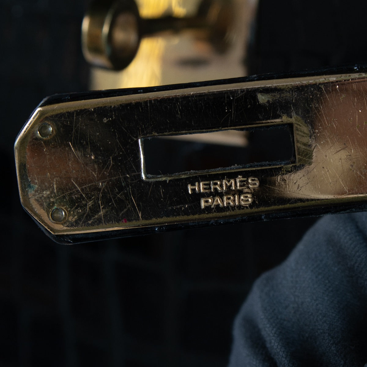 Hermès Vintage Kelly 32 Black Shiny Crocodile GHW