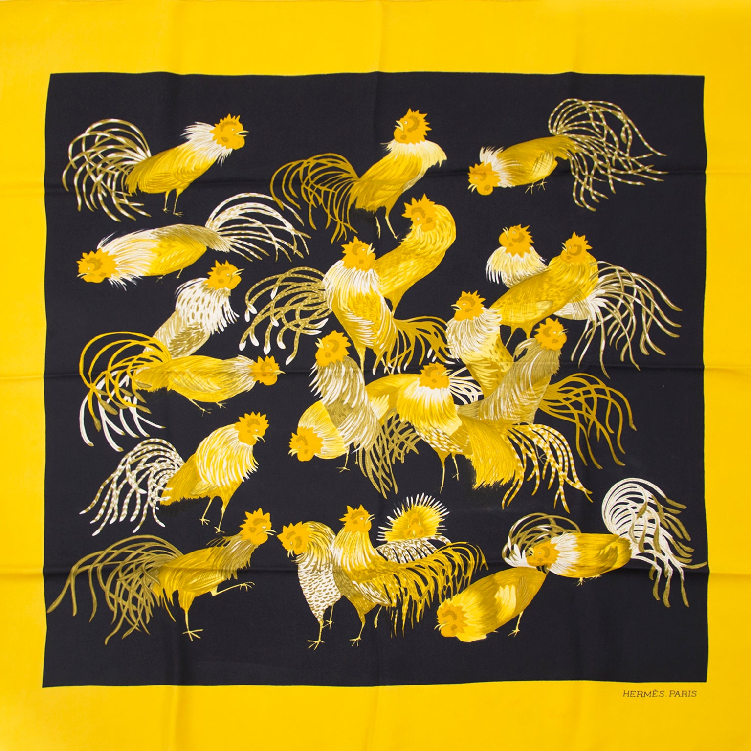 Acheter en ligne chez Labellov.com Hermès Carré 'The Golden Rooster' Silk Scarf