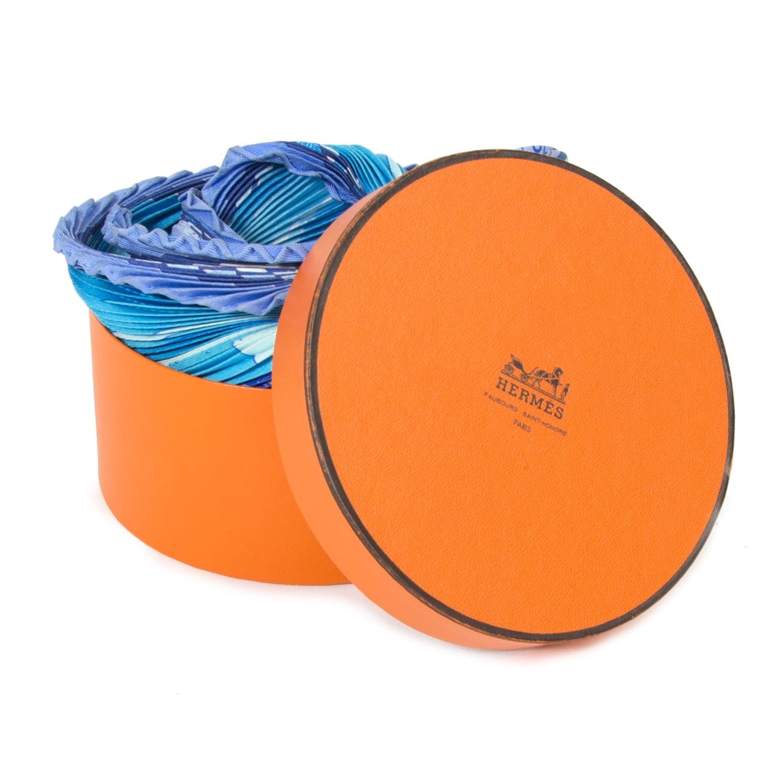 achetez Hermès Carré Plissé 'Spinnakers' Scarf chez labellov