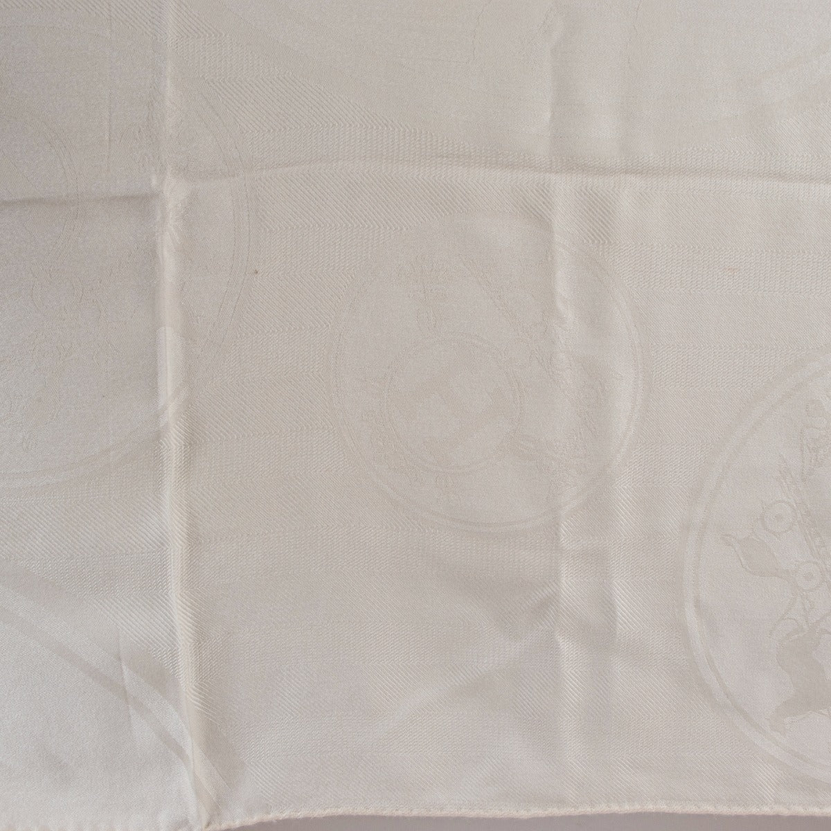 Second hand designer authentic Hermès New Libris Cashmere Stole Scarf at Labellov