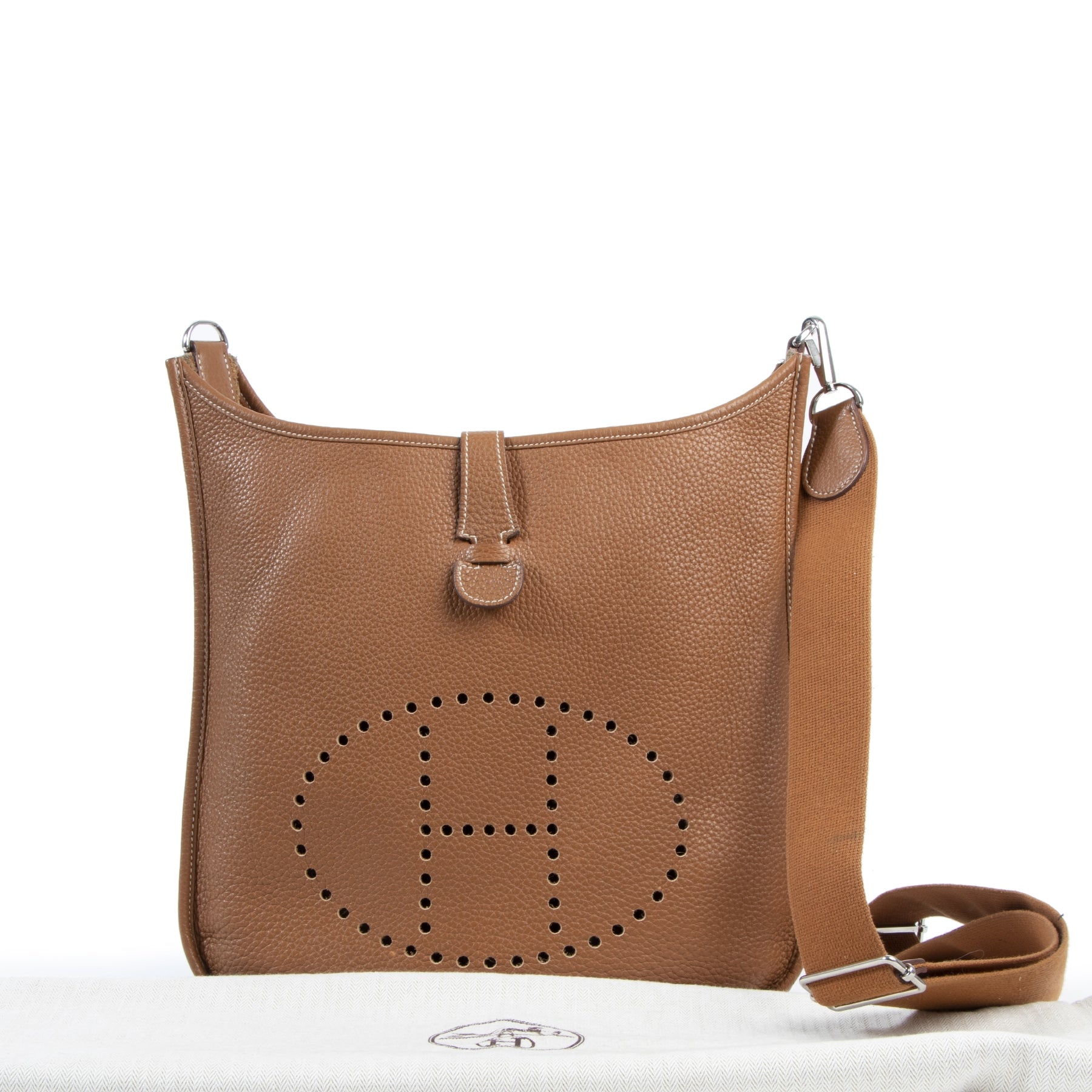 Authentic secondhand Hermès Evelyne Gold GM Bag designer bags fashion luxury vintage webshop safe secure online shopping high end designer brands leather epsom clemence hermes birkin kelly