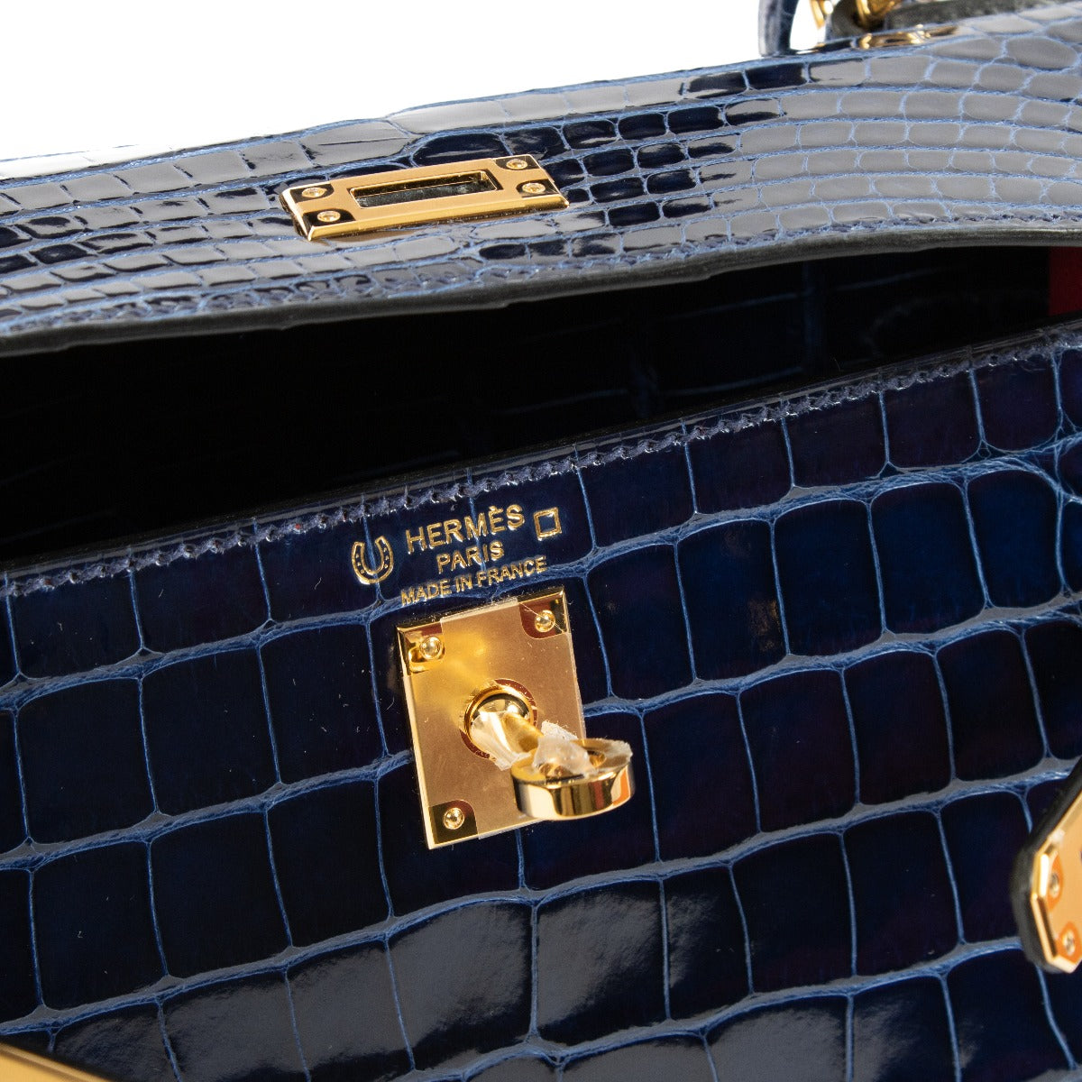Authentic brand new store fresh Hermès HSS Special Order Kelly 25 Bleu Saphir/Rose Extrême Shiny Alligator GHW on www.labellov.com