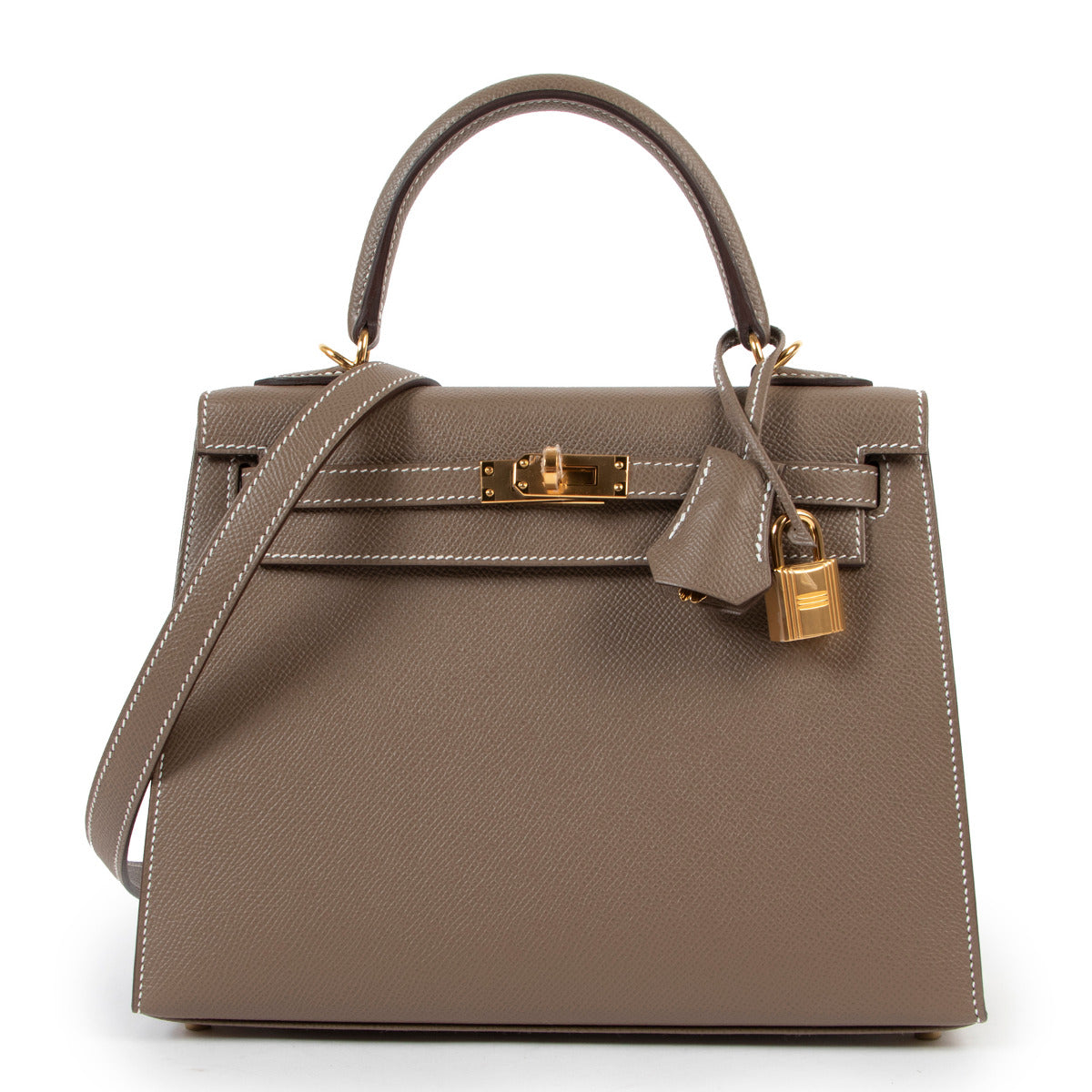 Hermès Kelly 28 Epsom Etoupe Sellier For the best price at Labellov specialised in luxury designer bags and accessories.
