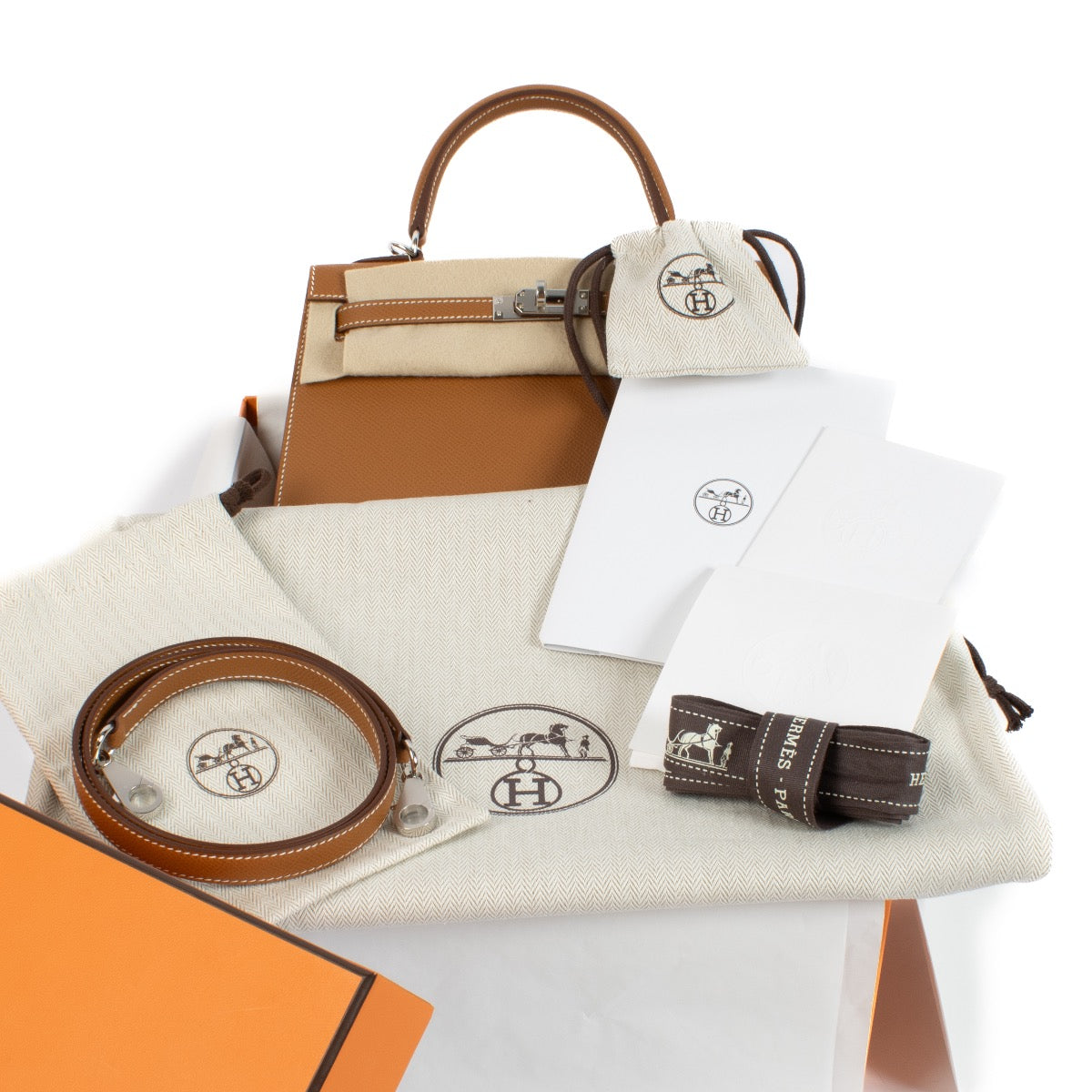 shop 100% authentic second hand Hermès Kelly 25 Epsom PHW on Labellov.com
