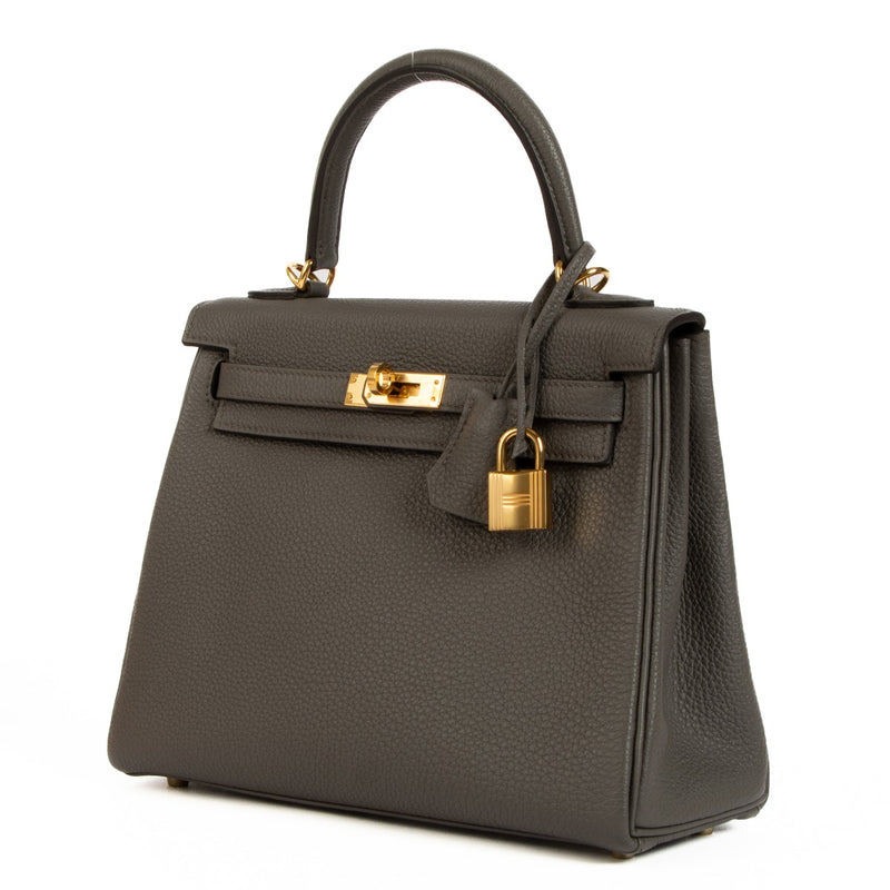 Shop second hand authentic Hermès 2022 Kelly 25 Gris Etain Togo on www.labellov.com