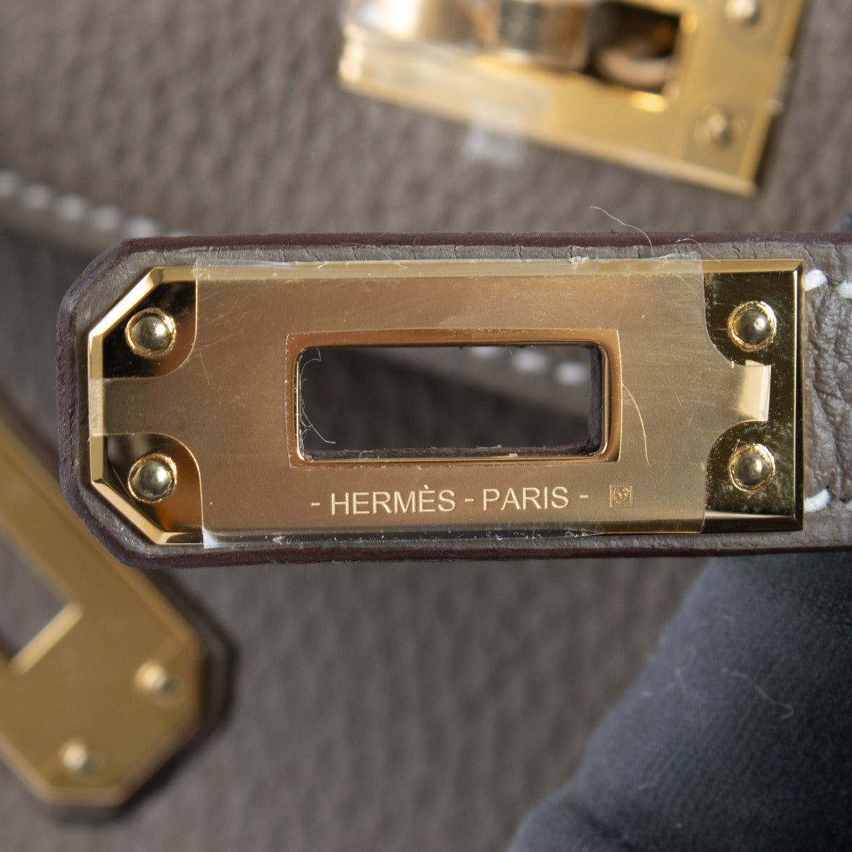 Hermès Kelly 25 Etoupe Togo GHW