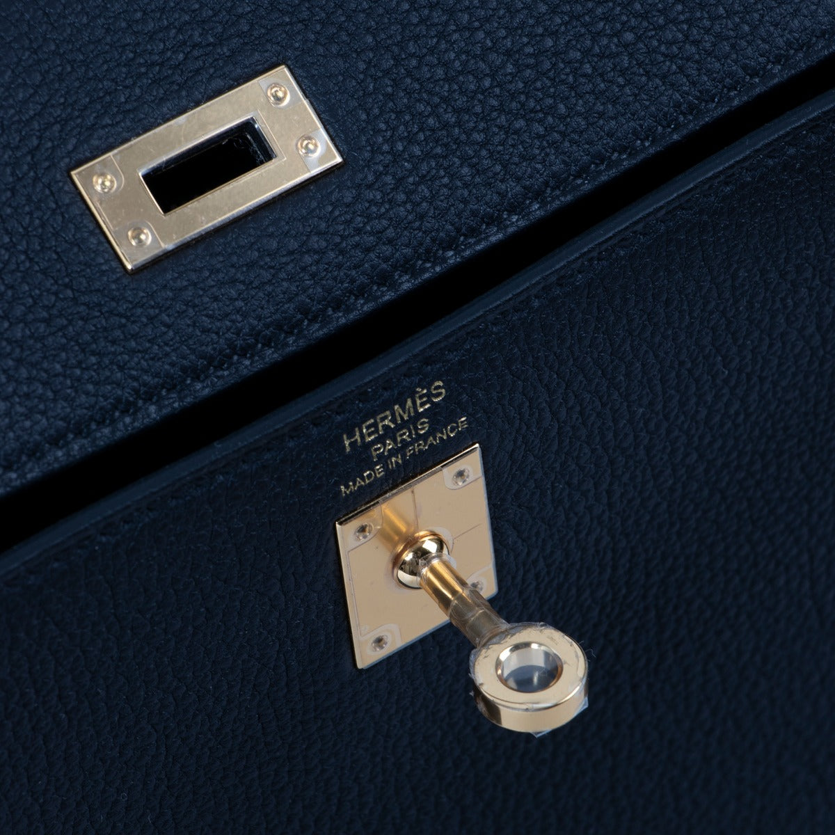 achetez seconde main neuf hermes kelly 25 noir togo chez labellov.com