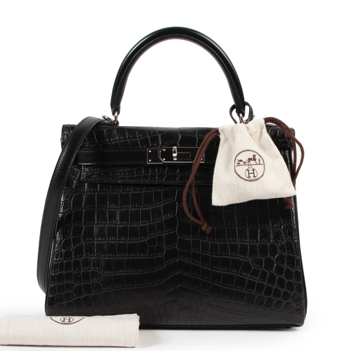 Shop safe online 100% authentic second hand Hermès Kelly 28 matte black crocodile niloticus box calf clemence leather in very excellent, as new condition at the right price at labellov in Antwerp.
