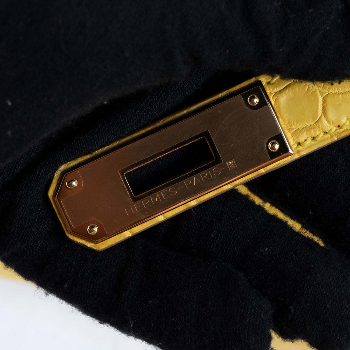 Hermès Kelly 28 Yellow Mimosa at Labellov