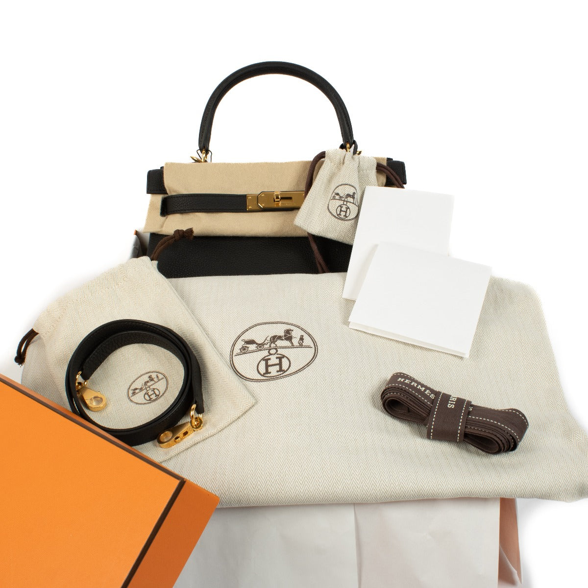 Authentic second hand brand new store fresh 2024 Hermès Kelly 28 Black Togo GHW on www.labellov.com