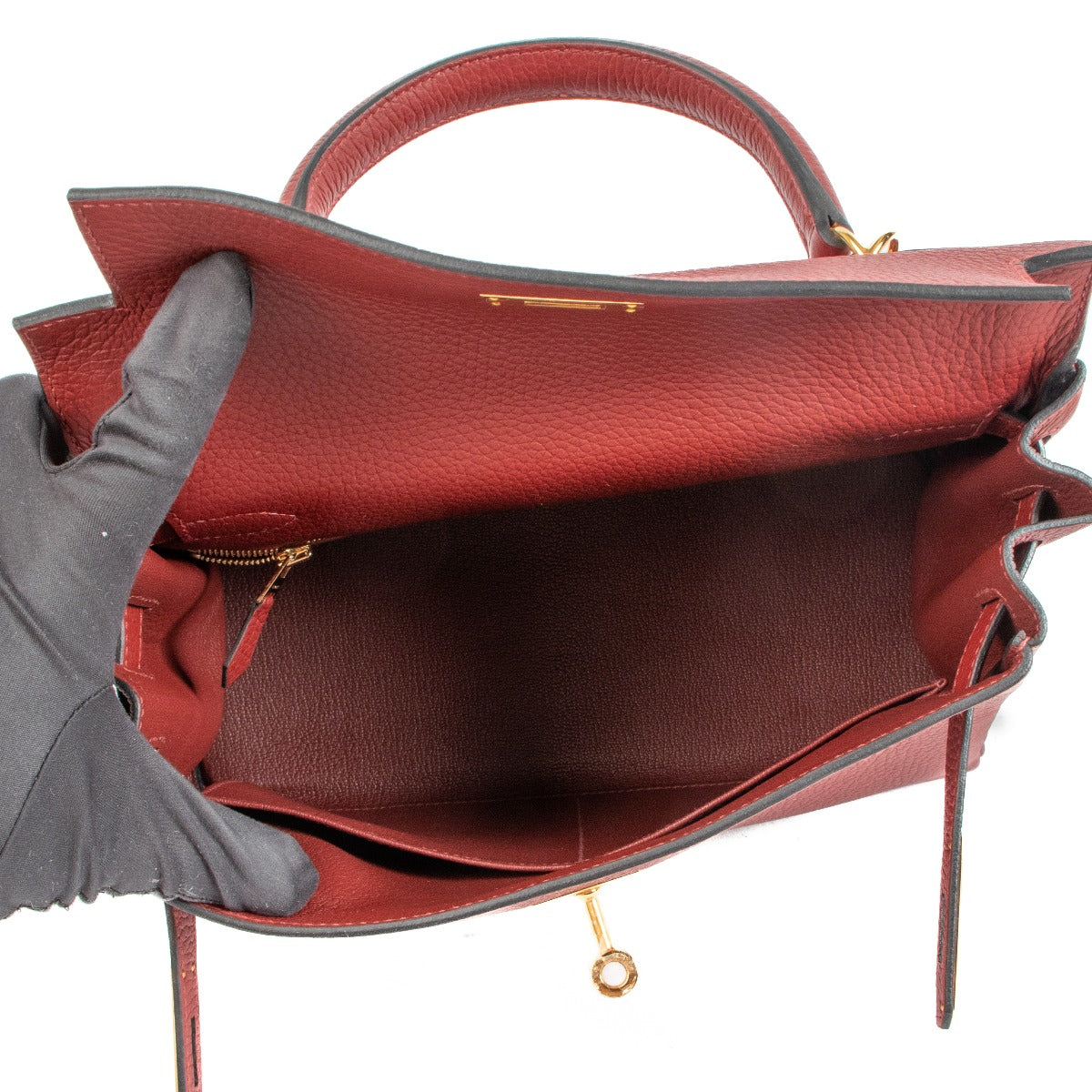 Authentic second hand 2023 Hermès Kelly 28 on www.labellov.com