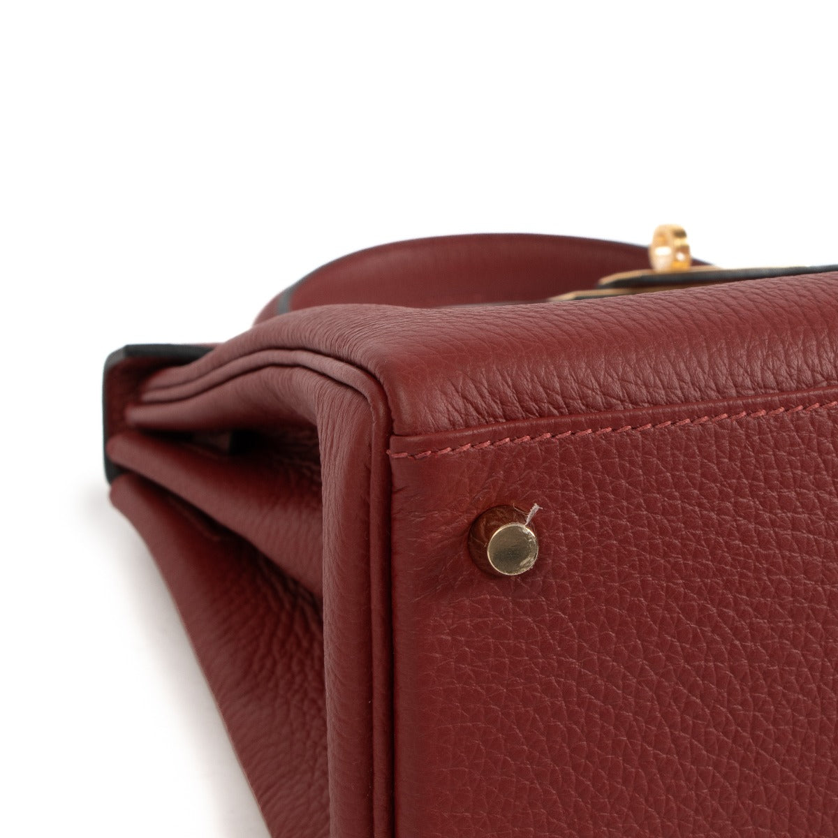 Authentic second hand 2023 Hermès Kelly 28 on www.labellov.com