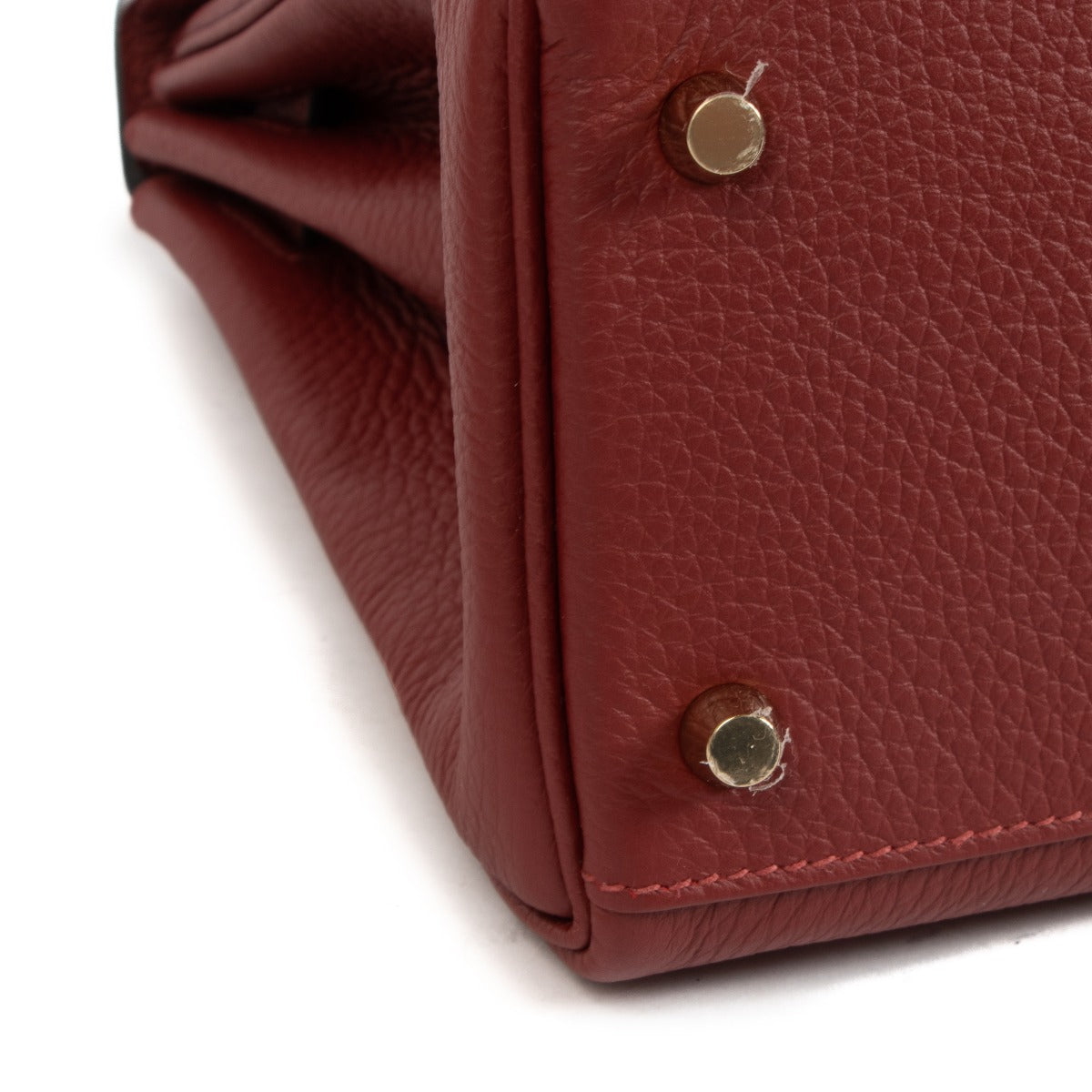 Authentic second hand 2023 Hermès Kelly 28 on www.labellov.com