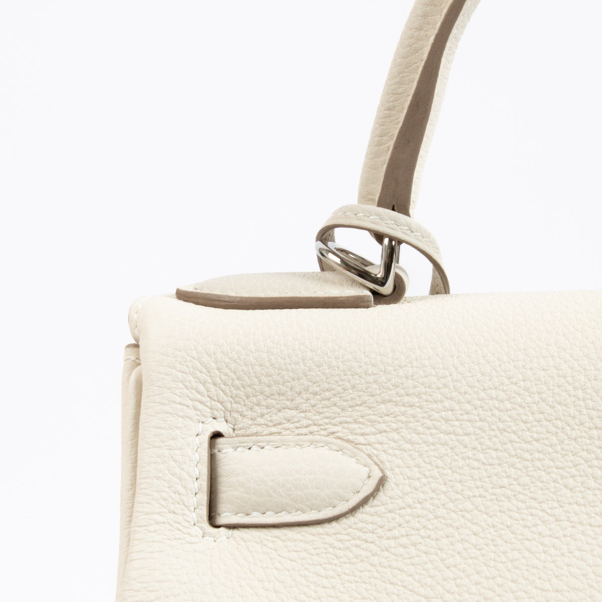 Shop authentic brand new store fresh 2024 Hermès Kelly 28 Craie Togo PHW on www.labellov.com