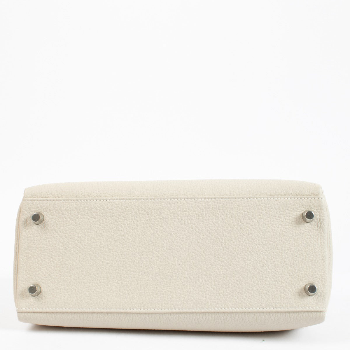 Shop authentic brand new store fresh 2024 Hermès Kelly 28 Craie Togo PHW on www.labellov.com