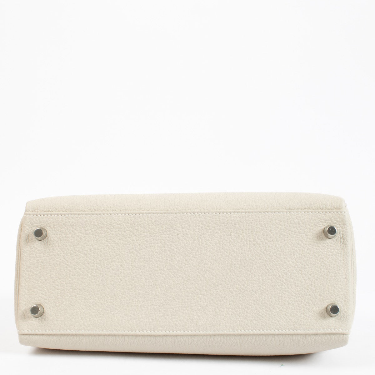 Shop authentic brand new store fresh 2024 Hermès Kelly 28 Craie Togo PHW on www.labellov.com