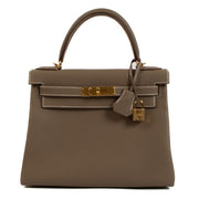 Shop brand new Hermès 2023 Kelly 28 Etoupe Togo on www.labellov.com