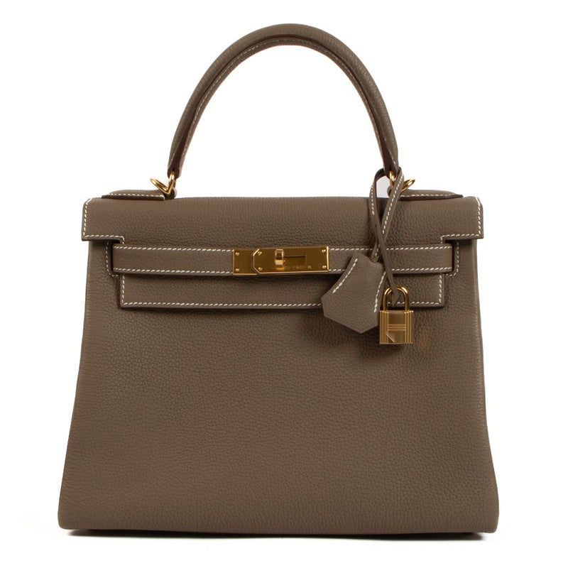 Shop brand new Hermès 2023 Kelly 28 Etoupe Togo on www.labellov.com