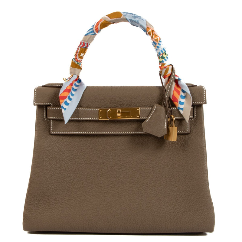 Shop brand new Hermès 2023 Kelly 28 Etoupe Togo on www.labellov.com