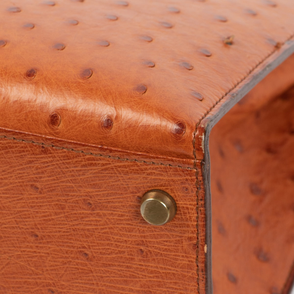 Achetez seconde main Hermès Kelly 32 Autruche Gold chez LABELLOV