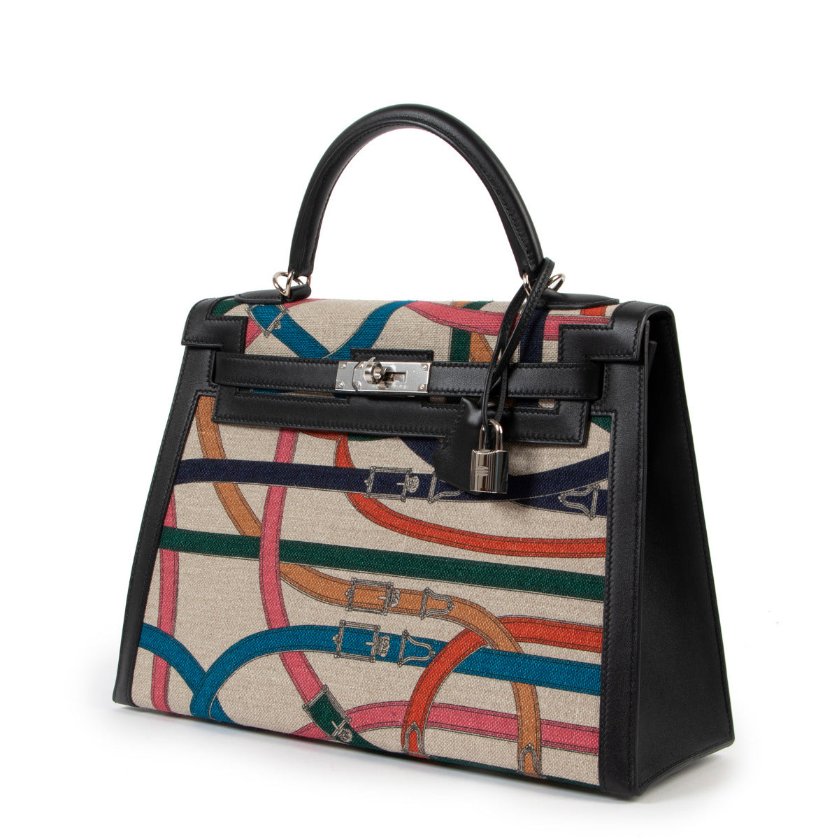 Hermès Kelly 32 Toile De Camp Cavalcadour Limited Edition for the best price at Labellov secondhand luxury in Antwerp. 100% exclusive and limited edition.