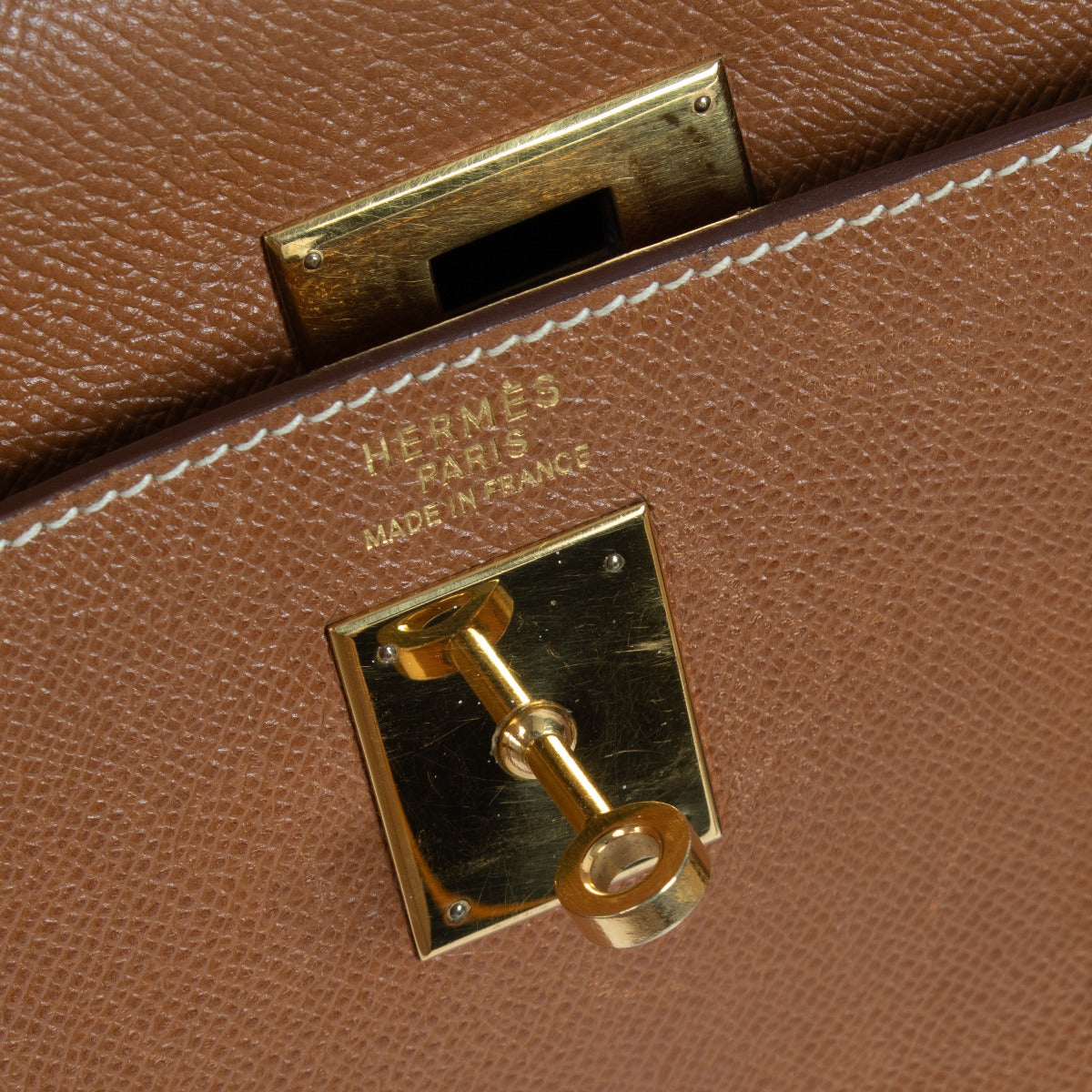 Hermès Kelly 40 Gold Courchevel GHW