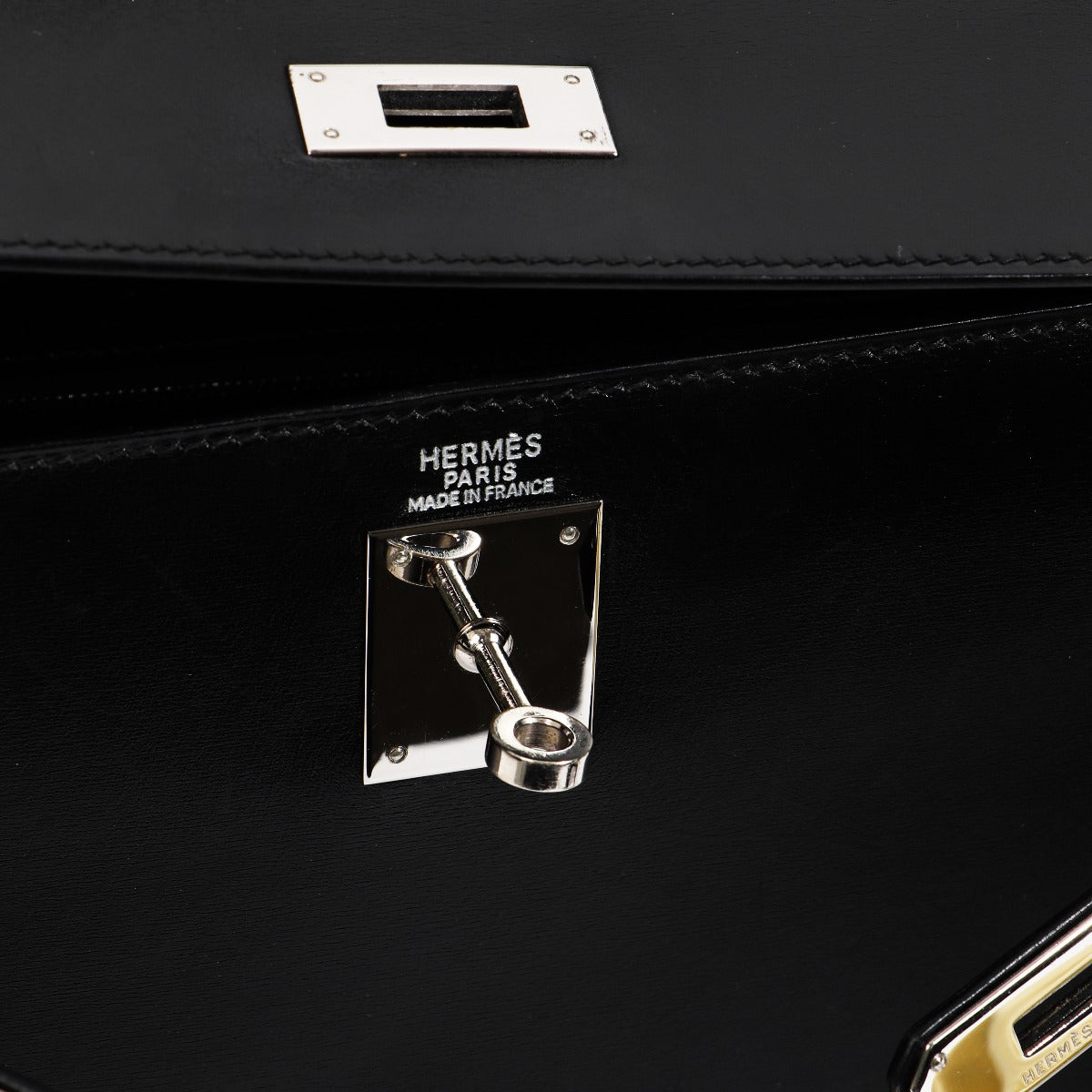 Hermes Kelly 32 Box Logo Stamp Detail