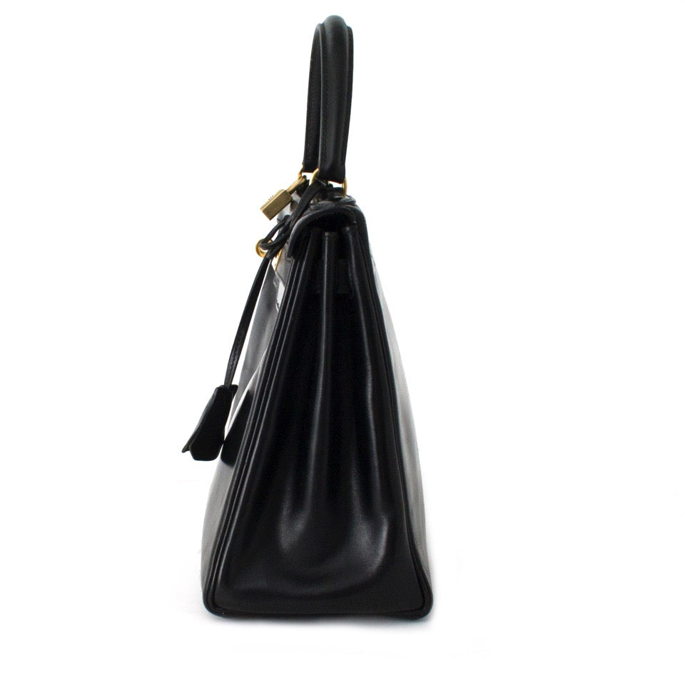 Buy authentic Hermes Kelly Black at the right price at LabelLOV vintage webshop. Luxe, vintage, fashion. Safe and secure online shopping. Antwerp, Belgium.