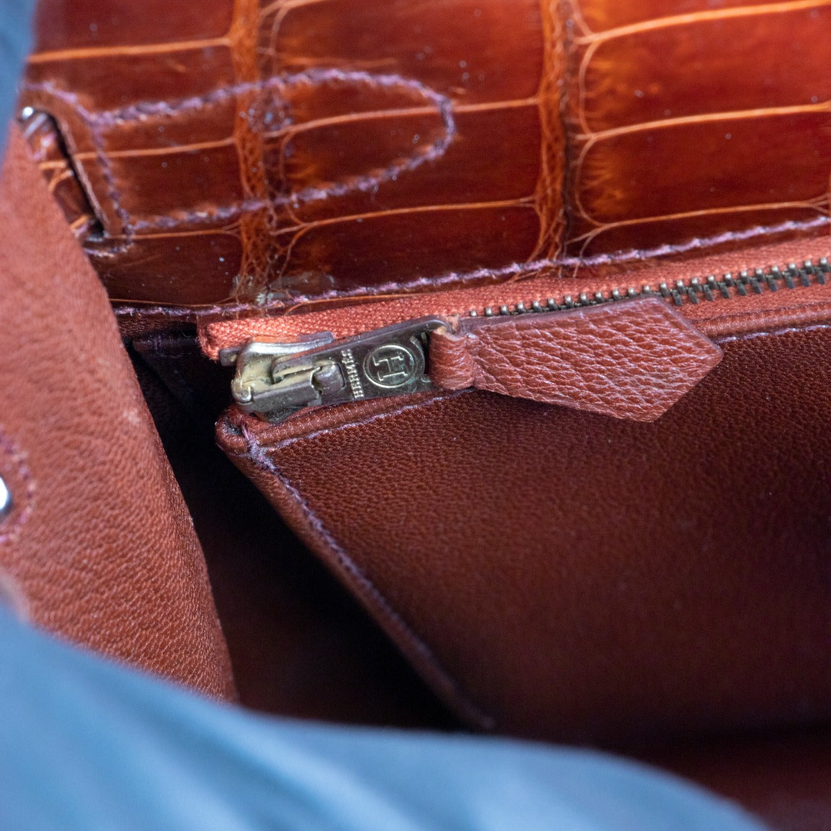 Hermès Vintage Kelly 32 Crocodile Porosus Brillant Miel GHW