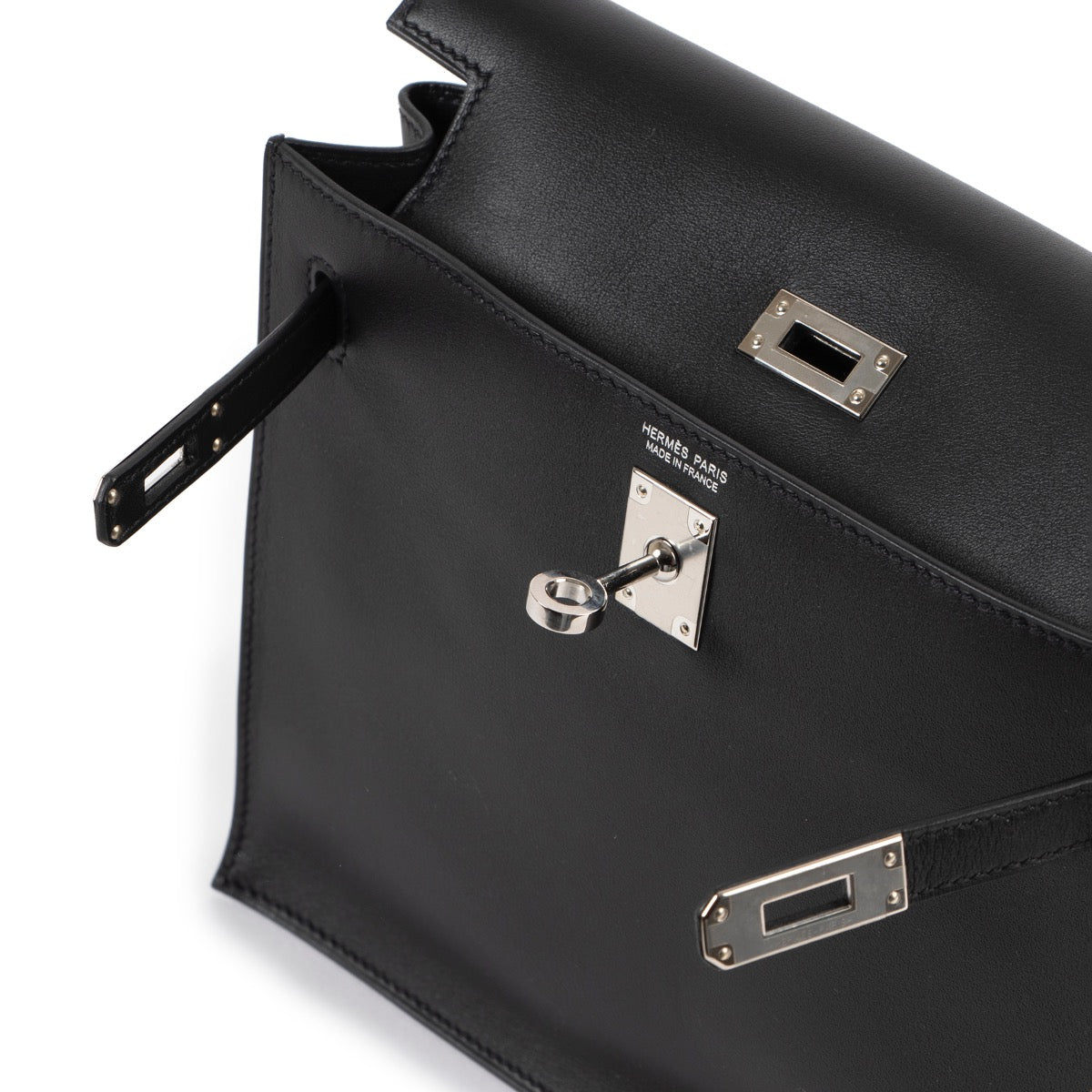 Hermes Black Kelly Danse Swift PHW shop safe online Hermes Black Kelly Danse Swift PHW. achiever en lingne seconde main Hermes Black Kelly Danse Swift PHW