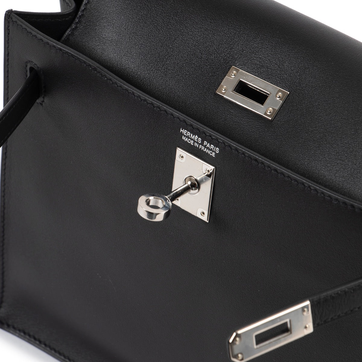 Hermes Black Kelly Danse Swift PHW shop safe online Hermes Black Kelly Danse Swift PHW. achiever en lingne seconde main Hermes Black Kelly Danse Swift PHW