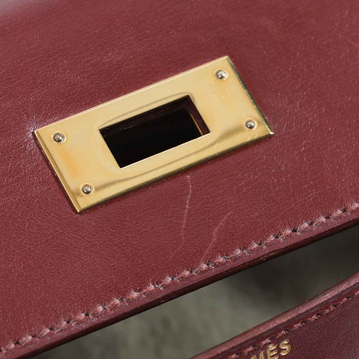 Hermès Vintage Kelly 28 Etrusque Box GHW