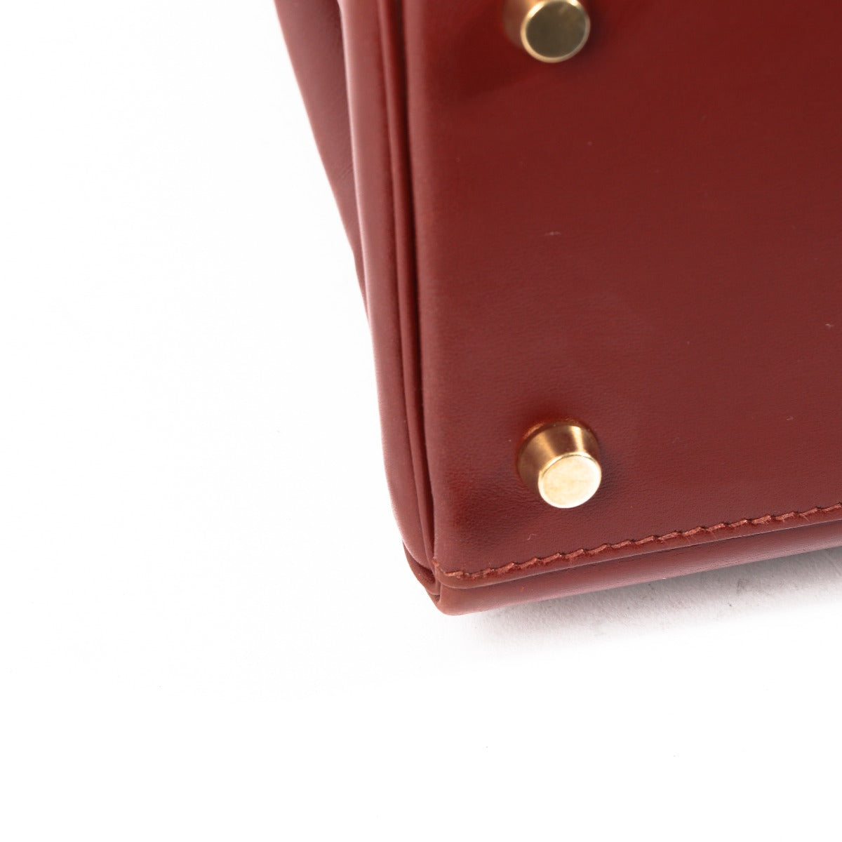 Achetez SECONDE MAIN HERMES KELLY VINTAGE CHEZ LABELLOV ANTWERP, LABELLOV KNOKKE AND LABELLOV BRUSSELS