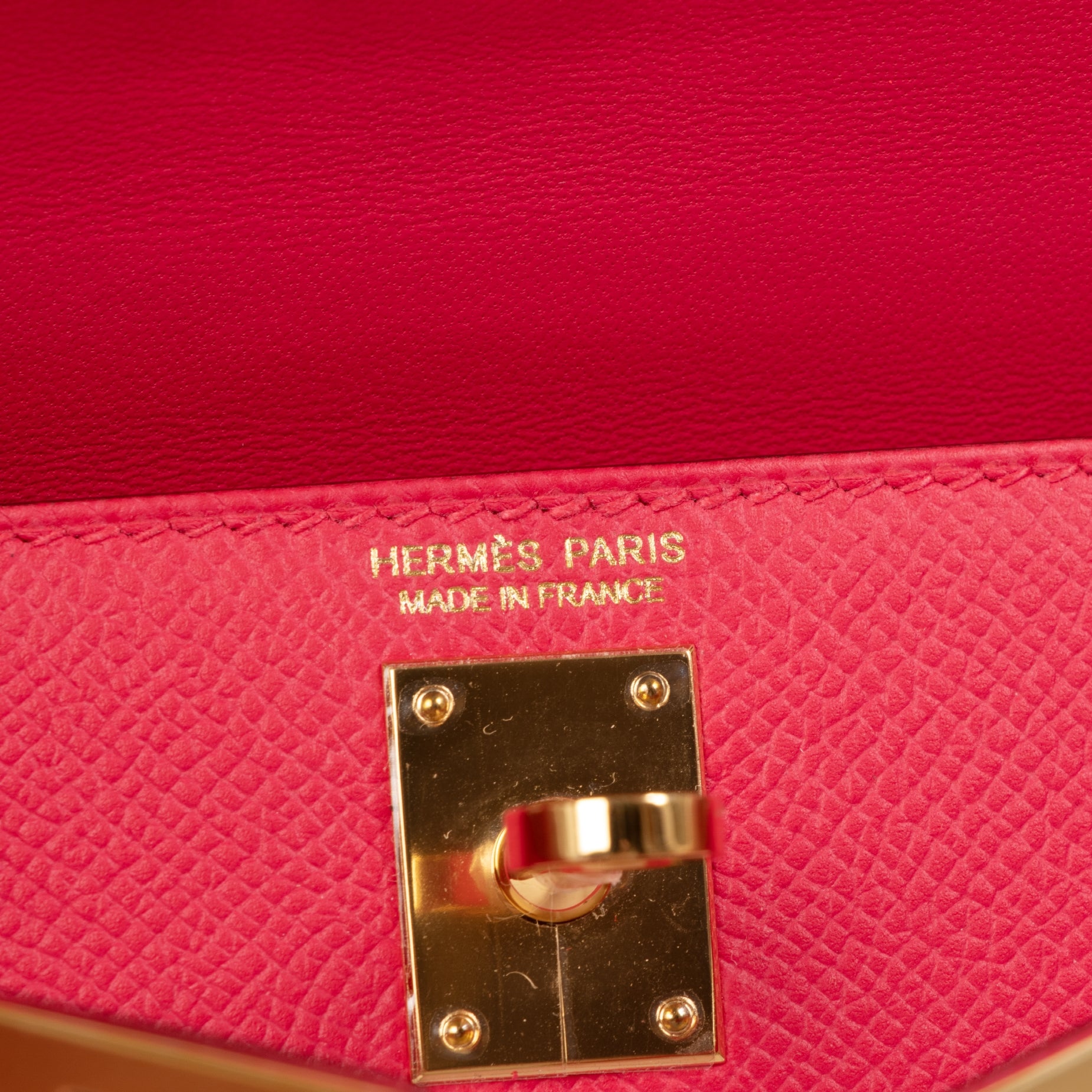 Hermès Kelly II Mini Epsom Rose Extreme GHW te koop bij Labellov designer vintage shop in Antwerpen