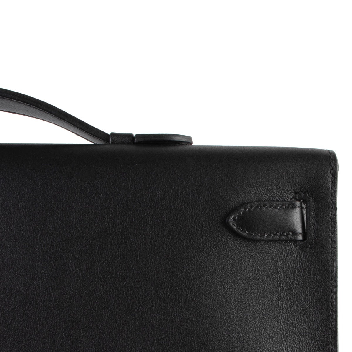 Shop safe online 100% authentic brand new Hermès Kelly Cut Pochette Black Swift PHW in brand new condition at Labellov in Antwerp.