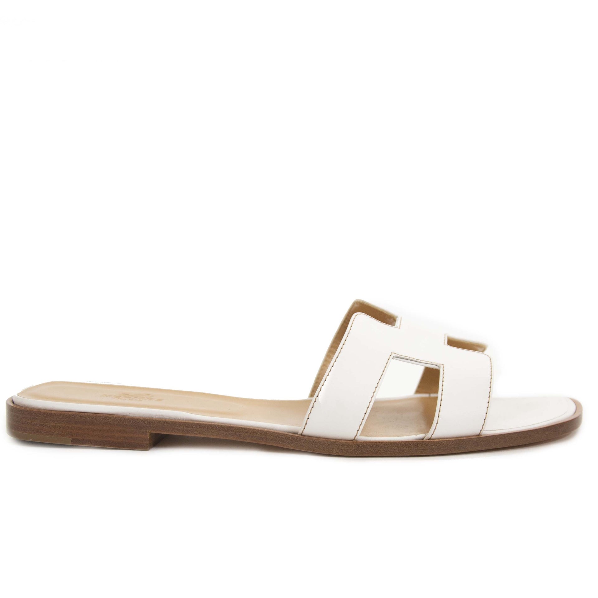 Hermès White Oran Boxcalf Sandal - Size 40.5 now for sale at labellov vintage fashion webshop belgium
