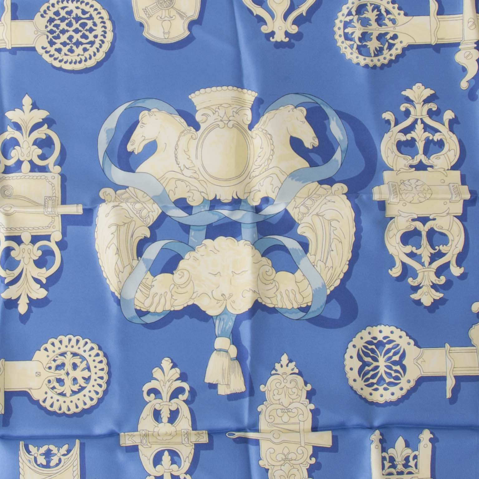 Buy authentic Hermès scarf at the right price at LabelLOV vintage webshop. Luxe, vintage, fashion. Safe and secure online shopping. Antwerp, Belgium.