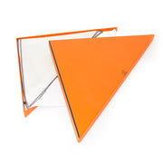 koop tweedehands aan de beste prijs Hermes maxi pointe silk White triangle scarf