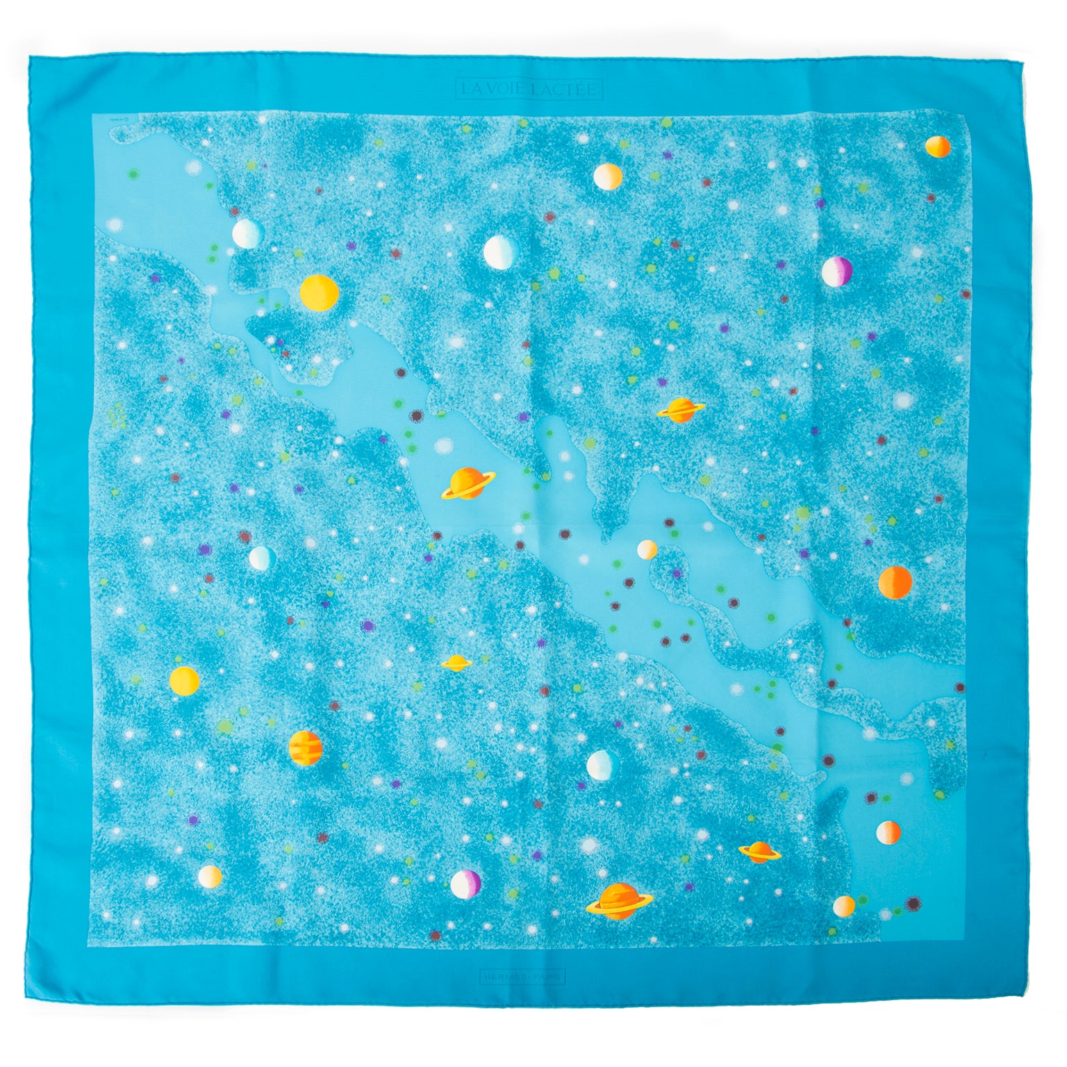 Buy authentic Hermès scarf at the right price at LabelLOV vintage webshop. Luxe, vintage, fashion. Safe and secure online shopping. Antwerp, Belgium.