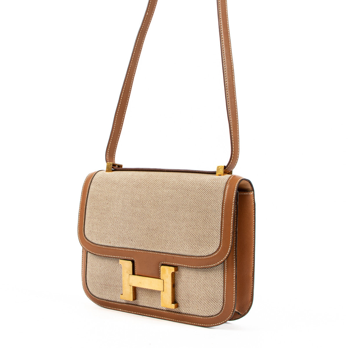 Authentic second hand Hermes Constance Canvas on www.labellov.com