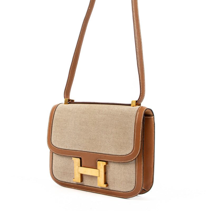 Authentic second hand Hermes Constance Canvas on www.labellov.com