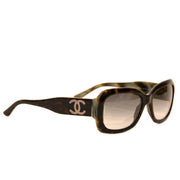 Koop deze authentieke tweedehands vintage Chanel Tortoise Round Sunglasses koop online webshop LabelLOV.