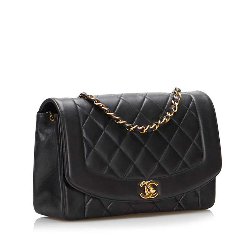 Shop safe online at Labellov in Antwerp, Brussels and Knokke this 100% authentic second hand Chanel Black Leather Diana Flap Crossbody