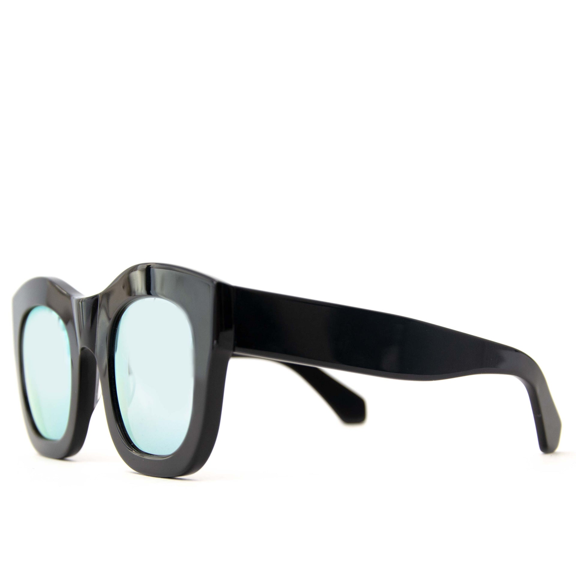 Lunettes de soleil Illesteva noires à monture épaisse avec verres miroirs