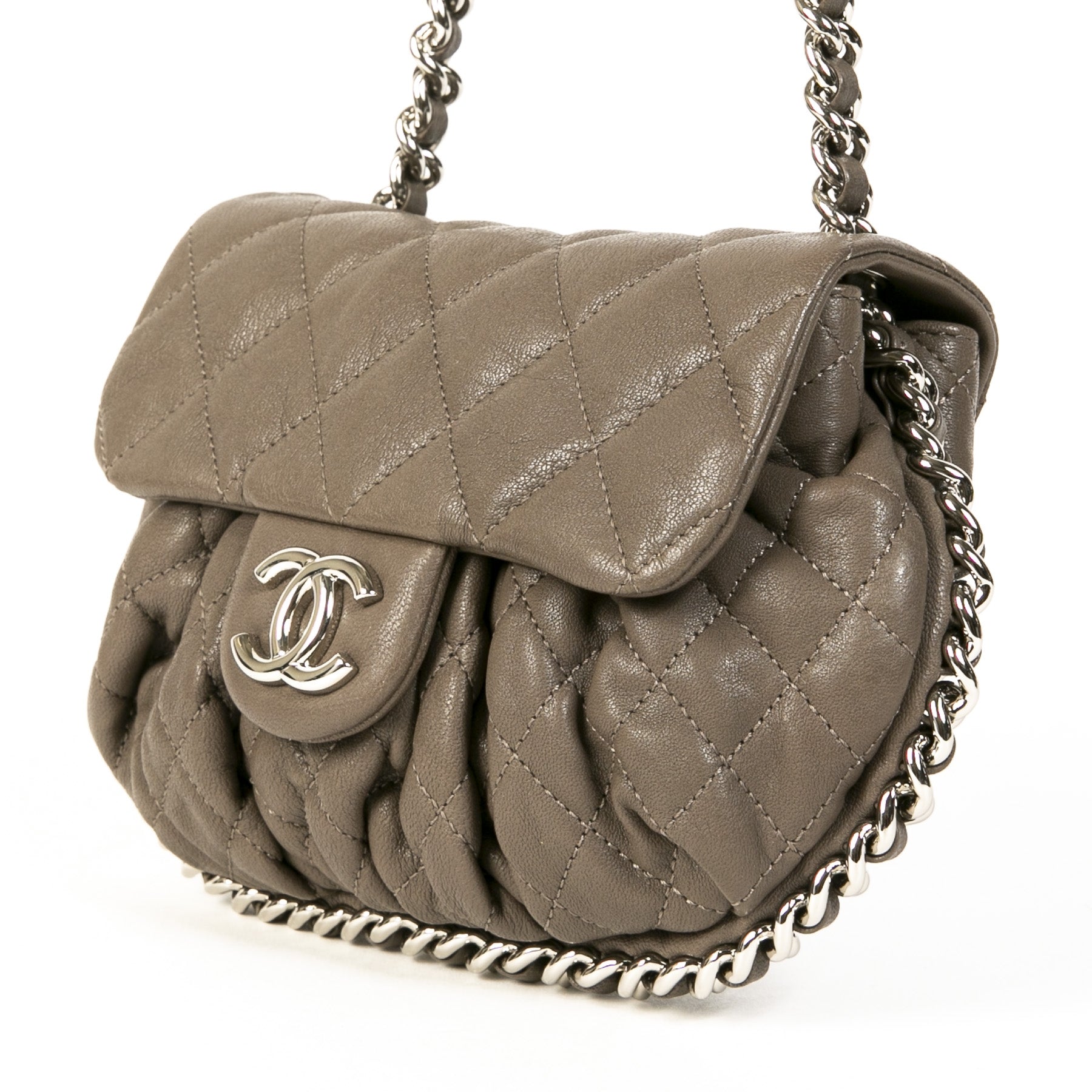 Authentieke tweedehands vintage Chanel Chain Around Taupe Crossbody Bag koop online webshop LabelLOV
